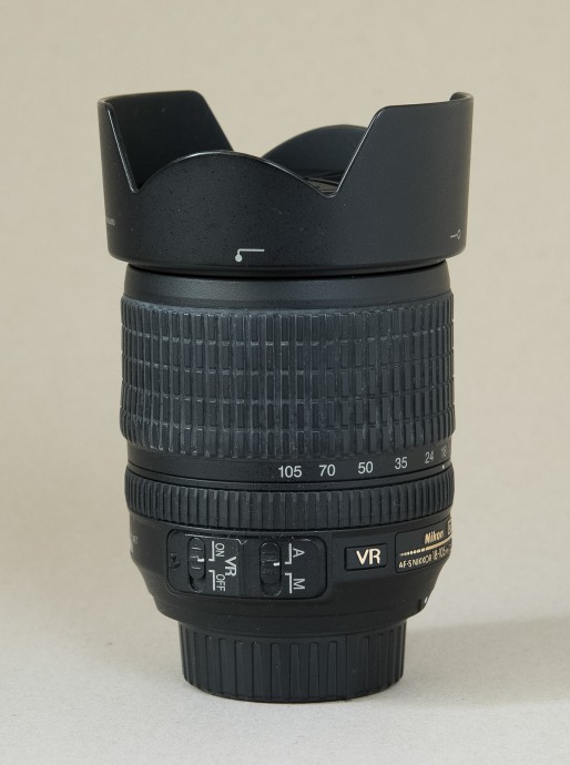  Nikon D7000 + Nikon 18-105 VR
