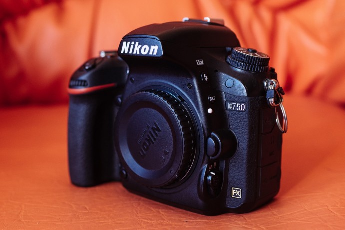  Nikon D750