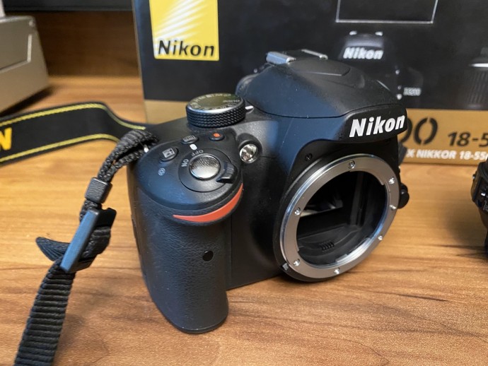  Nikon D3200 kit AF-s DX 18-55mm f/3.5-5.6G VR