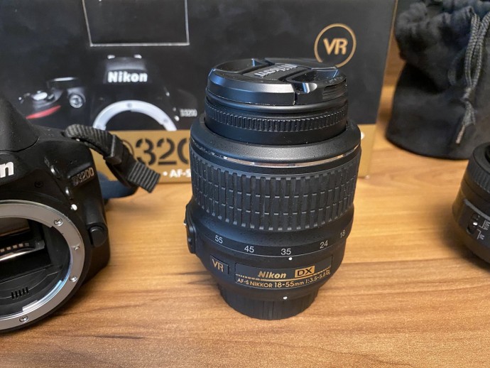  Nikon D3200 kit AF-s DX 18-55mm f/3.5-5.6G VR