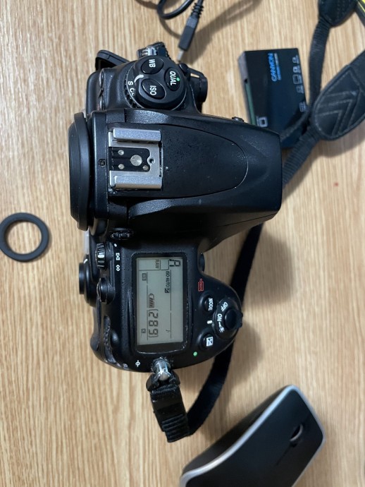  Nikon D700 FX (body - full frame)