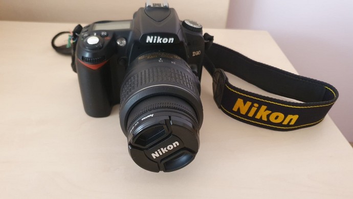  Nikon D90