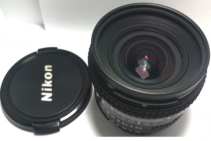  Nikon 20mm-2,8D