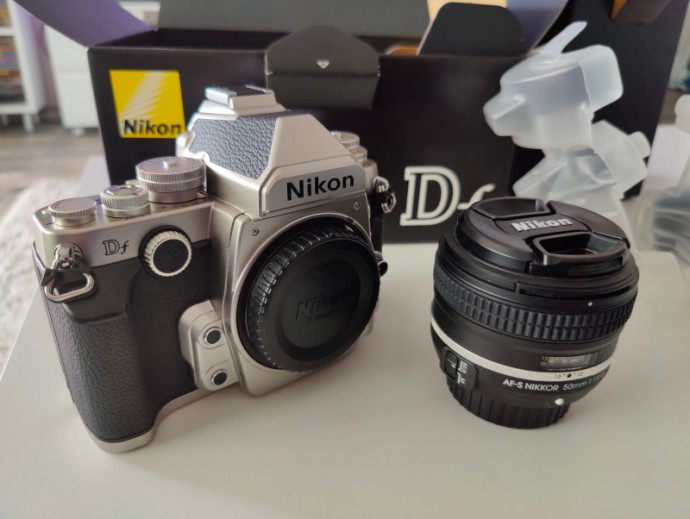  Kit Nikon Df + 50mm f/1.8 nou